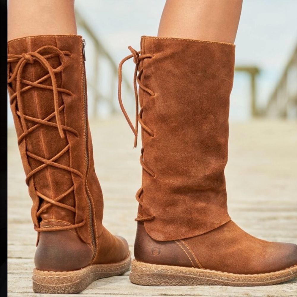 🌟Beautiful NEW Born Women's Sable boots SIZE 7.5